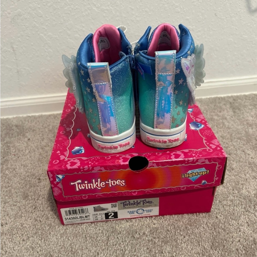 Twinkle Toes - Picture 2 of 3